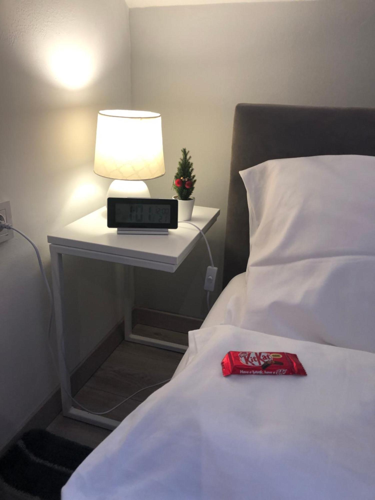 Petite Grey Apartment With Free Private Parking زغرب المظهر الخارجي الصورة